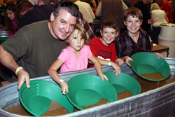 GPAA Gold and Treasure Expo attendees learn to pan for real gold!