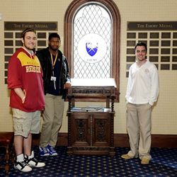 school for learning disabilities introduces students to colleges