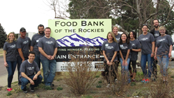 Maui Wowi volunteer at Food Bank of the Rockies