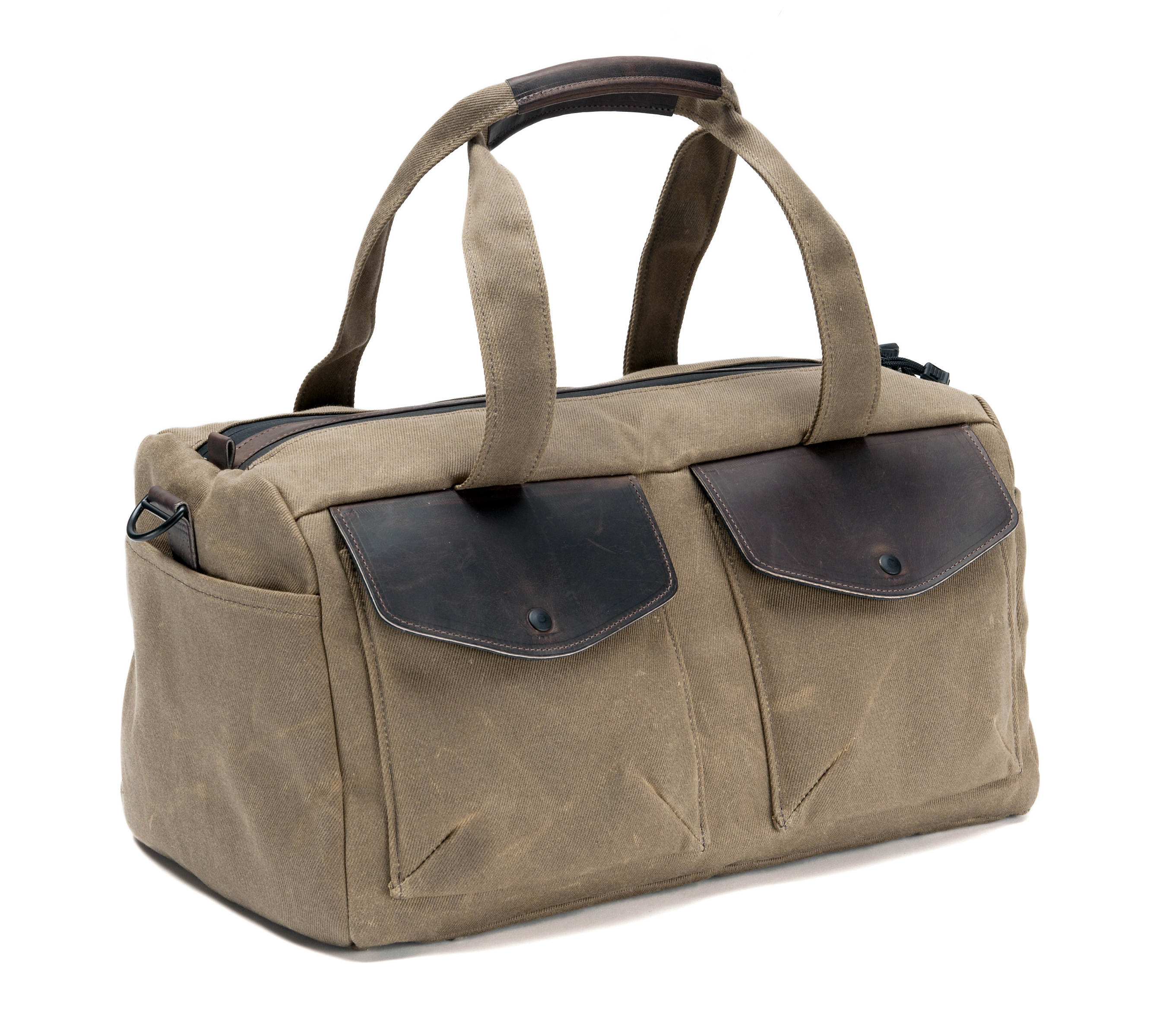 WaterField Designs Unveils Gentleman's Duffel for Gym and Office