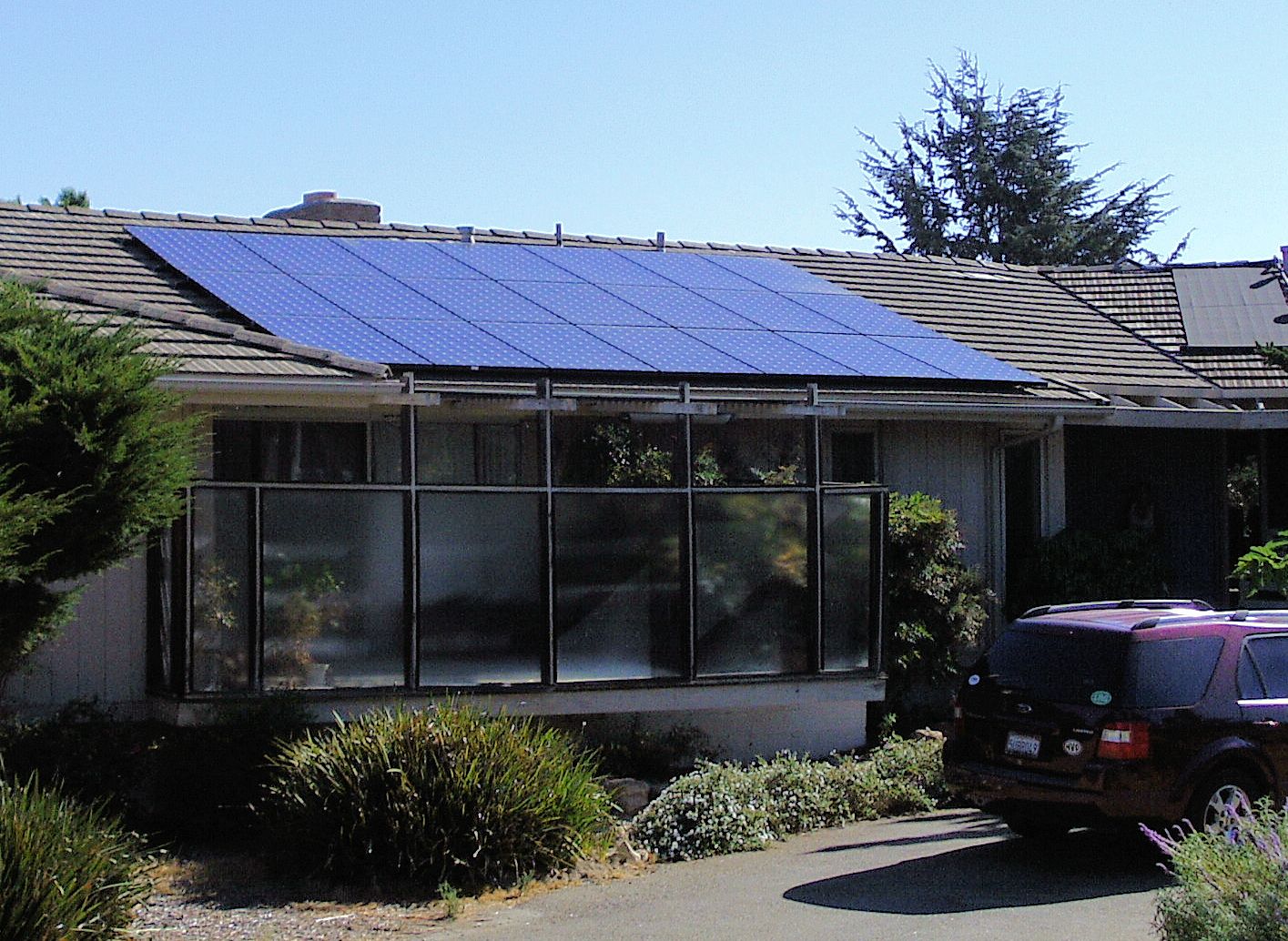 Baker Electric Solar Hosts Employee’s Residential Solar Open House