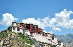 Potala Palace with www.exploretibet.com