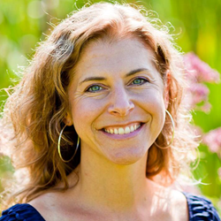 Lorraine Faehndrich, Women's Mind Body Mentor and Pelvic Pain Relief Coach