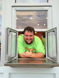 Maui Wowi Franchisee Eric Rilko in Franklin, Tennessee