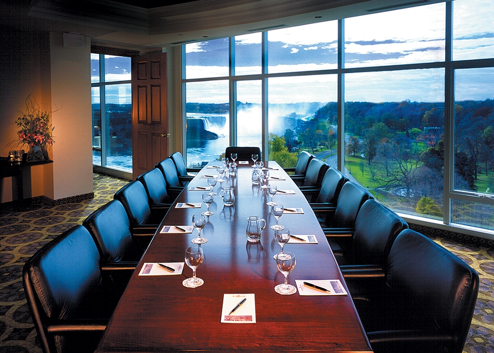 five-reasons-to-host-meetings-and-conferences-at-sheraton-on-the-falls