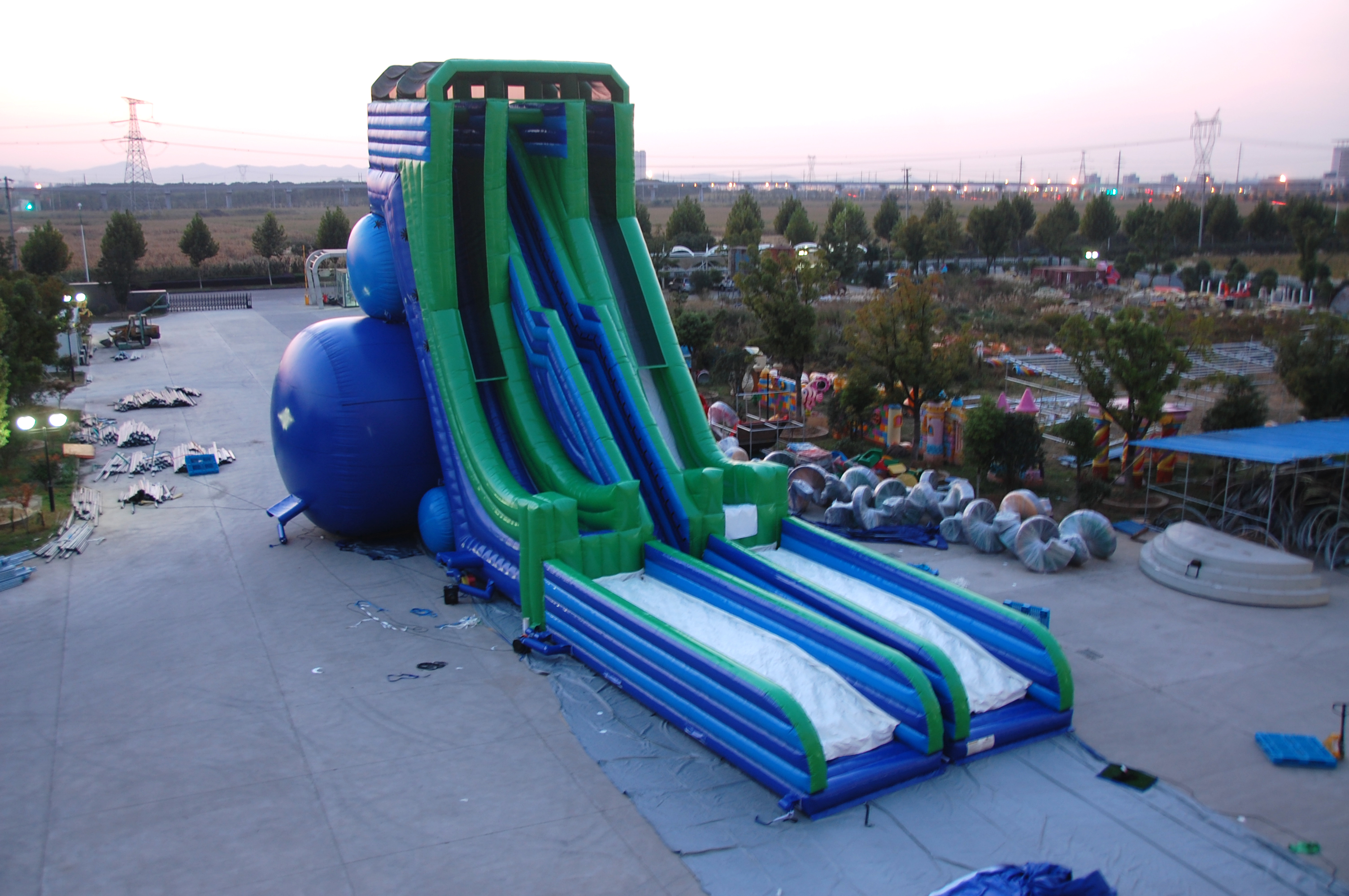 Tallest Inflatable Water Slide 102