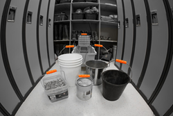 ergonomic bucket handle