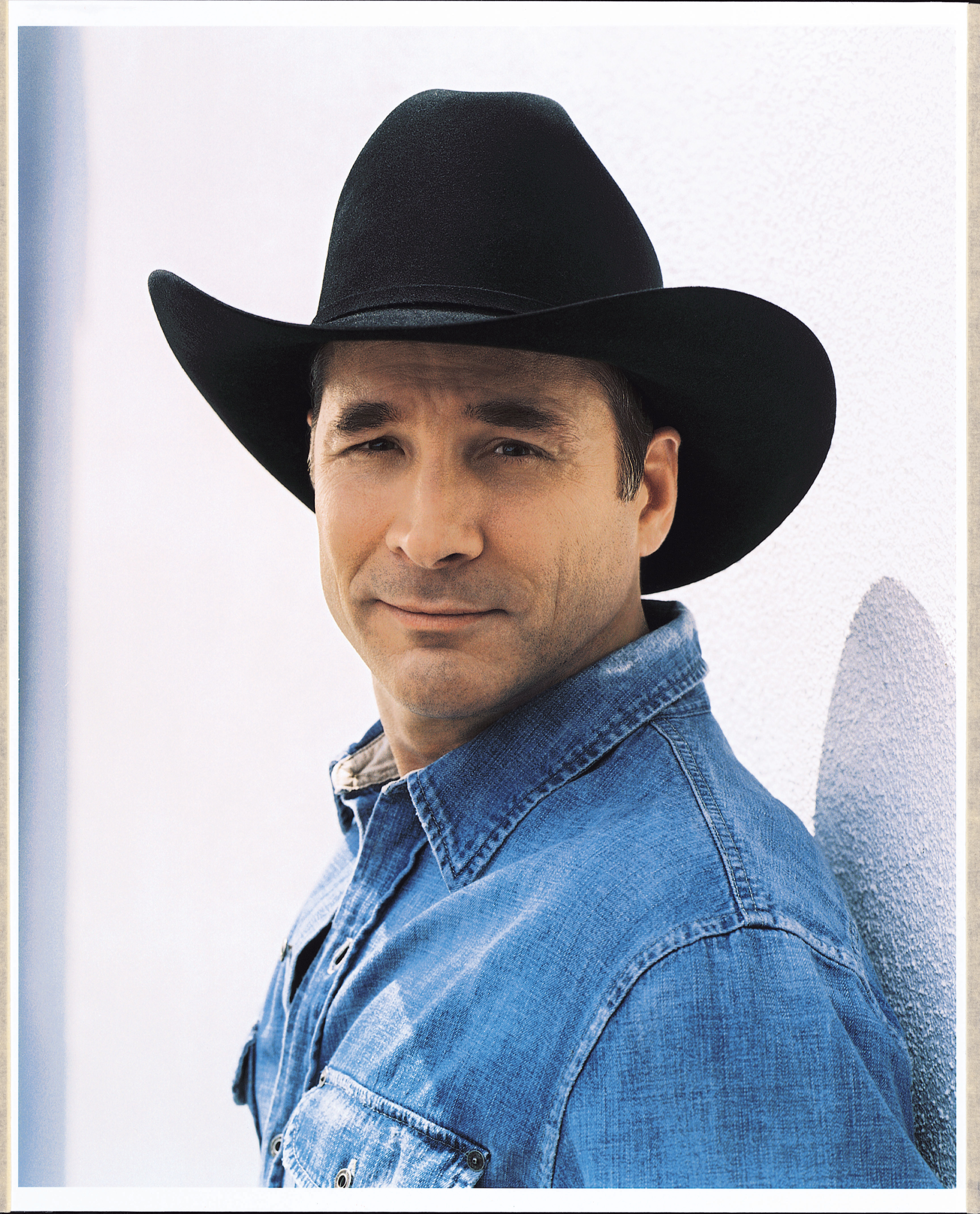 Country Music Superstar Clint Black to Perform at Cypress Bayou on June 13