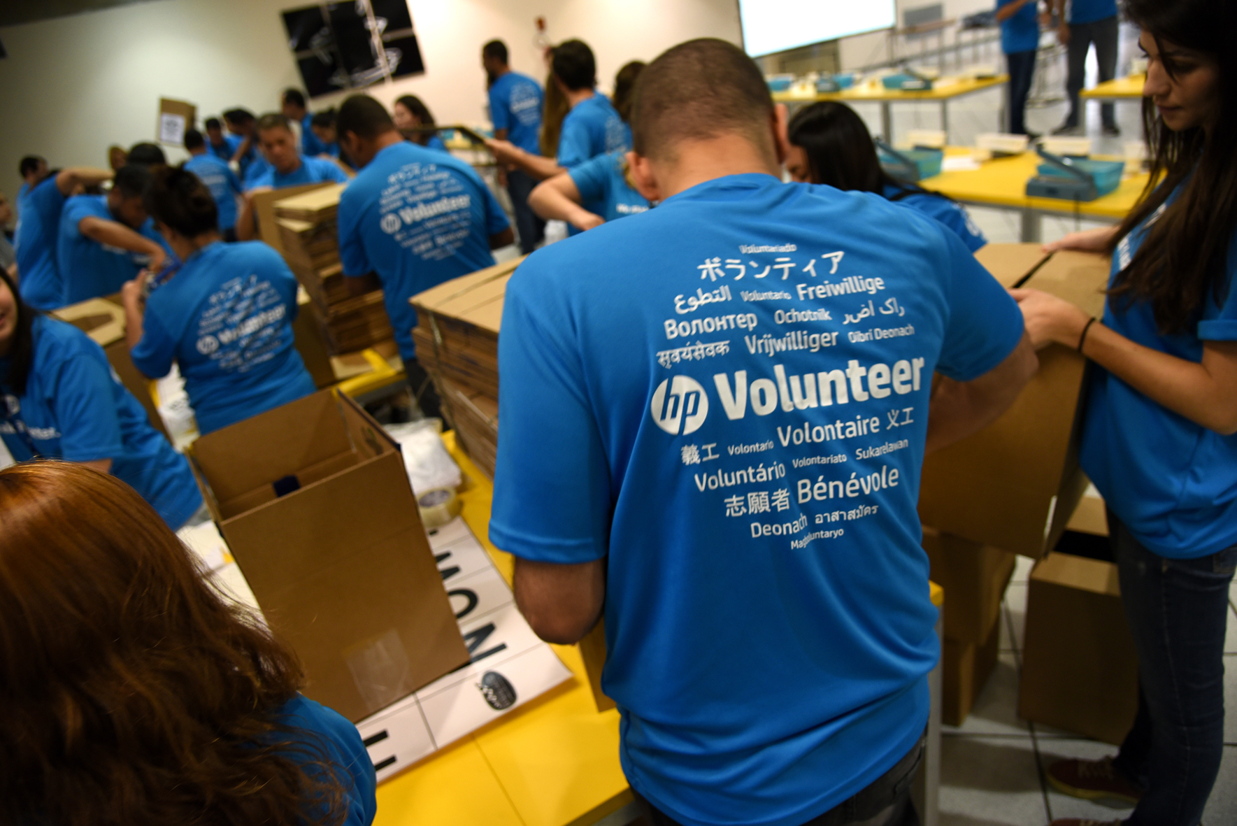 Stop Hunger Now Partners with HewlettPackard in Puerto Rico to package