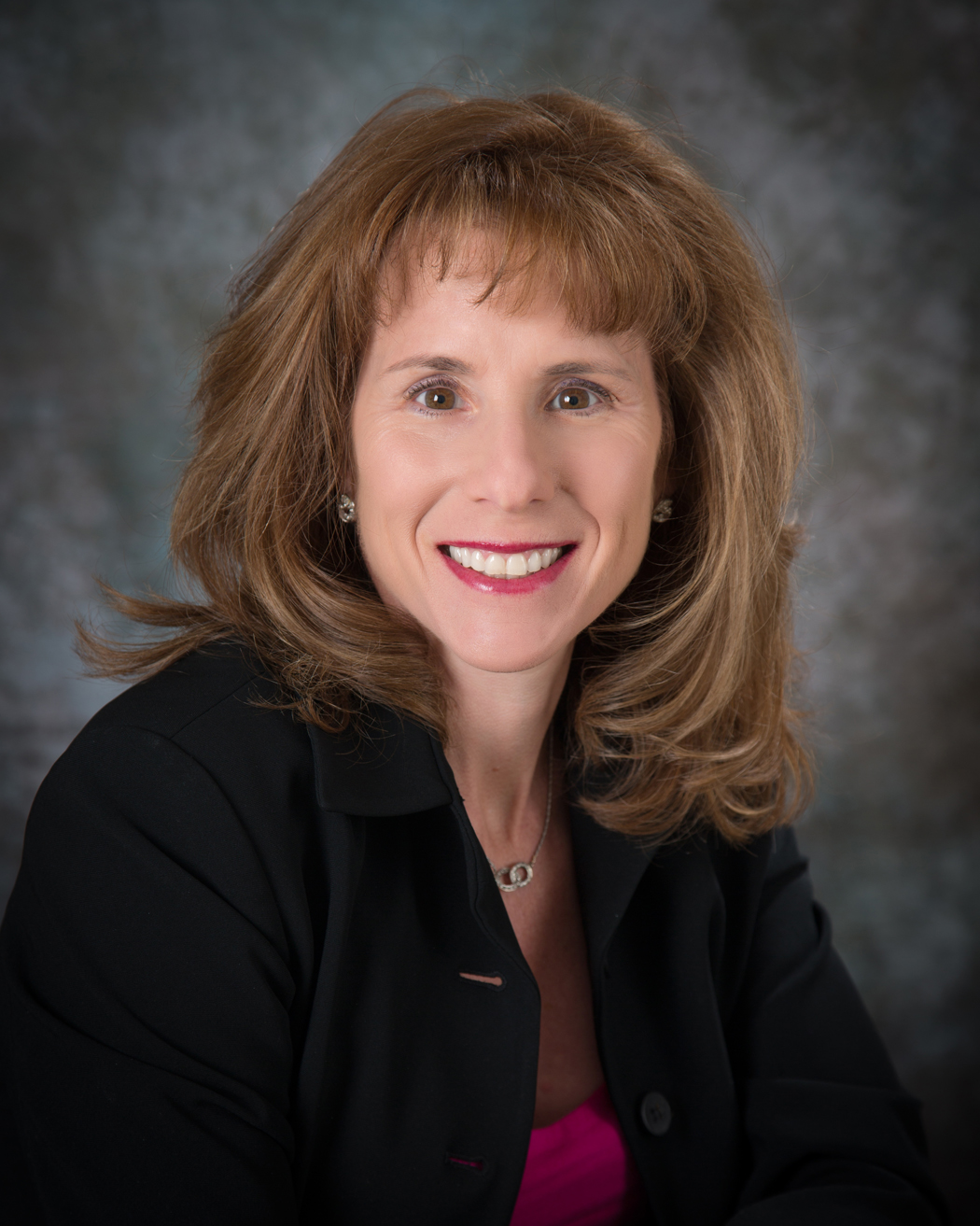 RE/MAX Agent Debra Reinhard Has Five Years and Five Stars