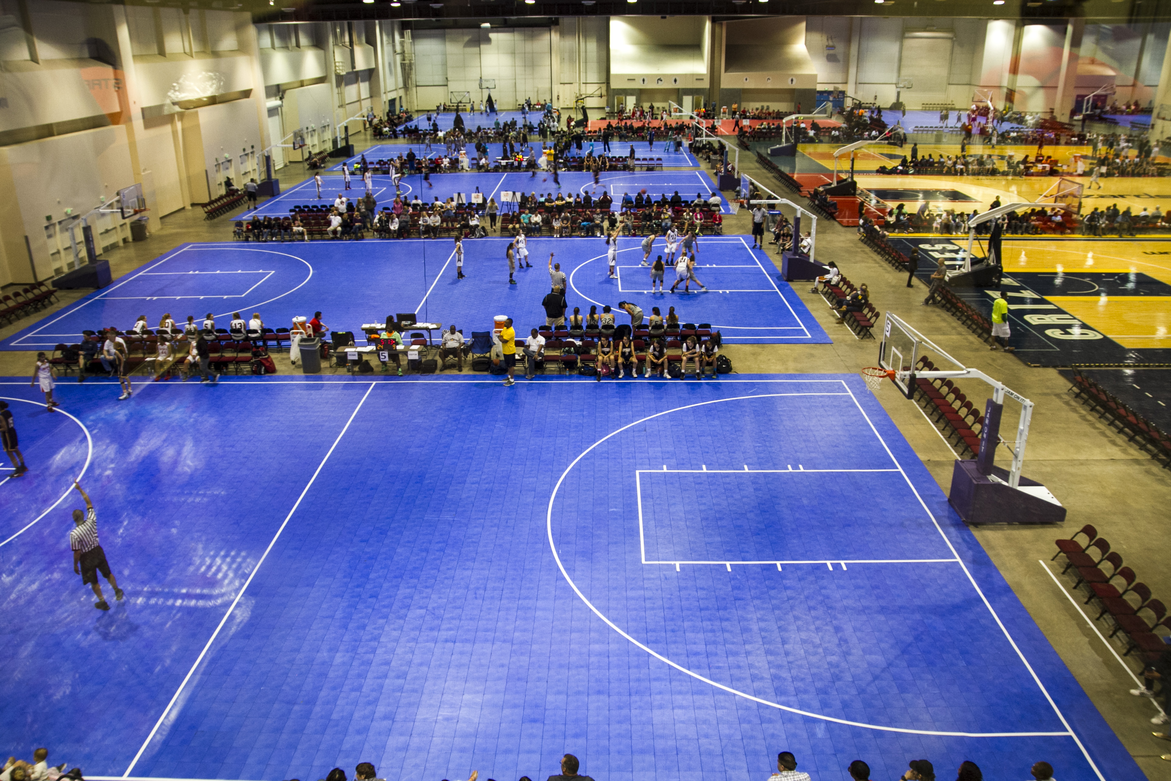 SnapSports® Athletic Surfaces and AAU 'Jam On It' Partner Up for the
