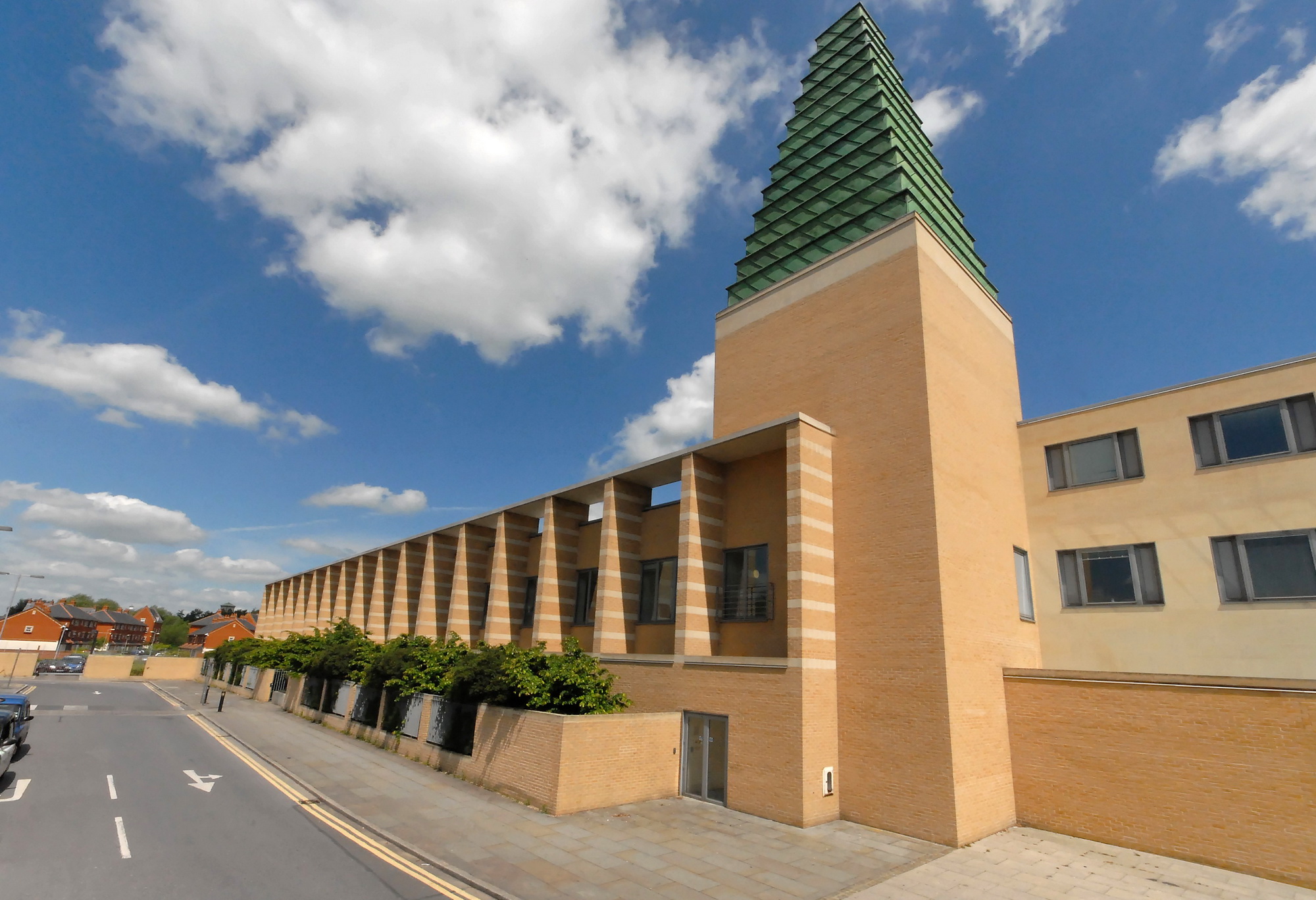 Oxford Saïd academic says 20 billion of hidden fees were charged by