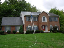 Roof cleaning can help sell the house quickly