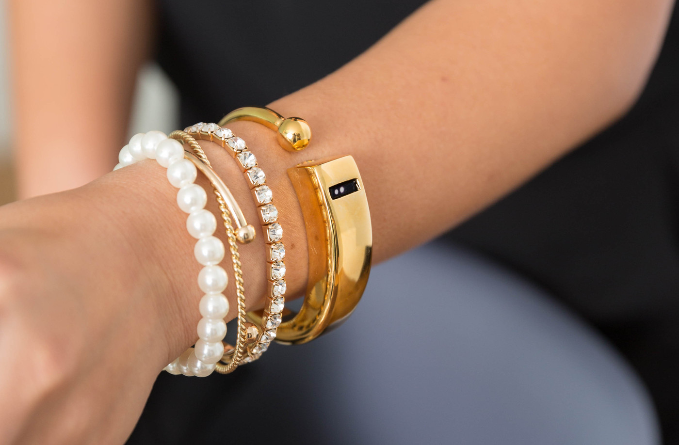 Bezels Bytes Answers The Call From Fitbit Fashionistas