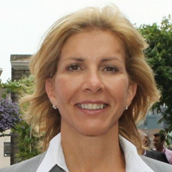 Leonora Valvo