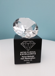 Parsa Mohebi, MD receives award from ARTAS robotic hair transplant