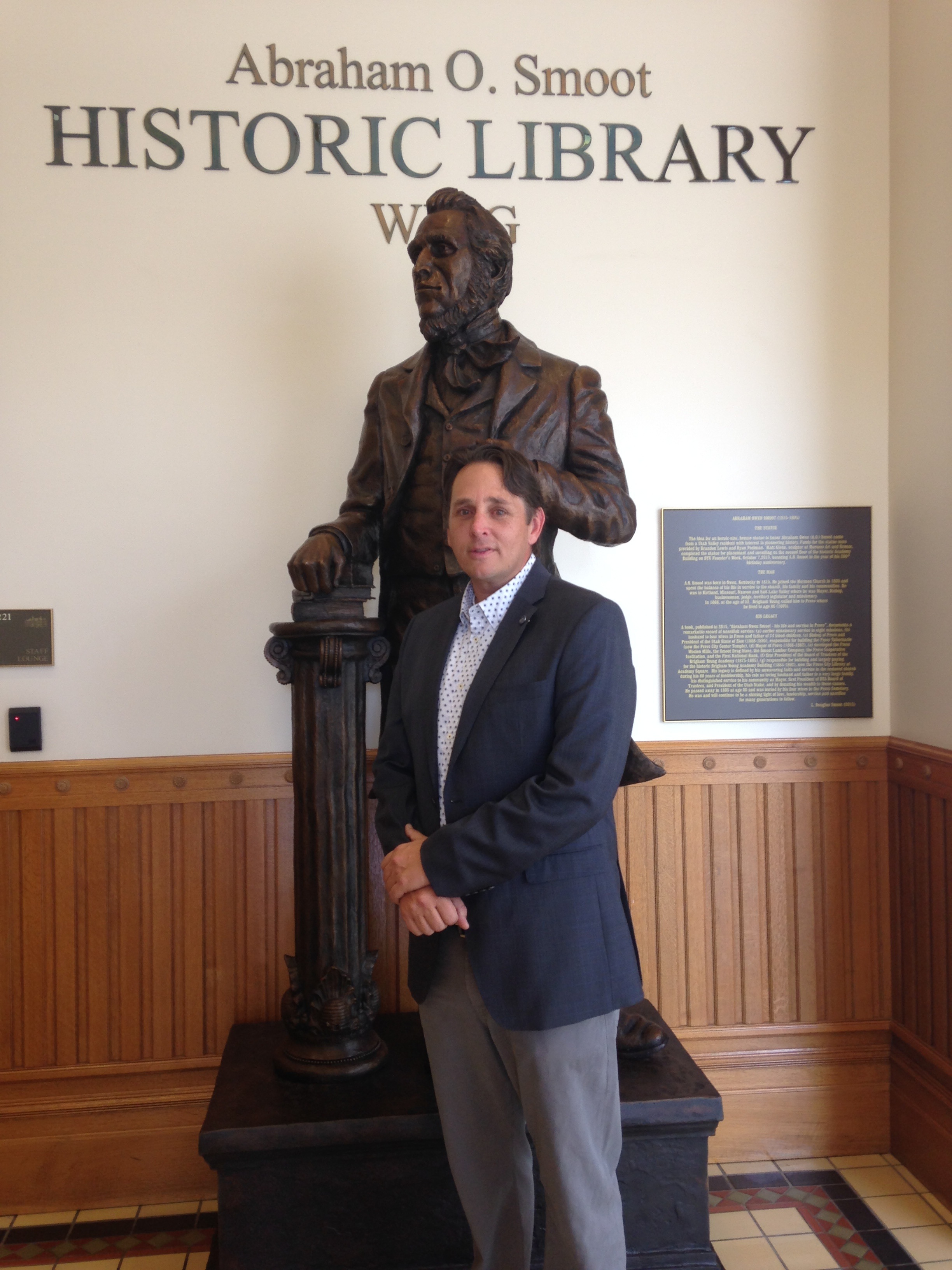 Big Statues Creates Second Statue for Provo City Library