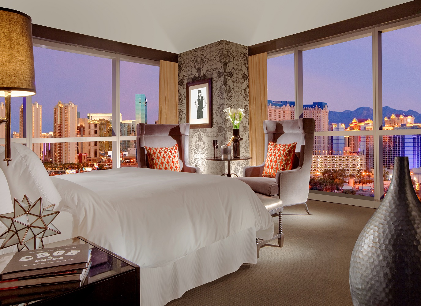 fjerne Tog puls Rock the Holidays with Rooms from $35 at Hard Rock Hotel & Casino Las Vegas