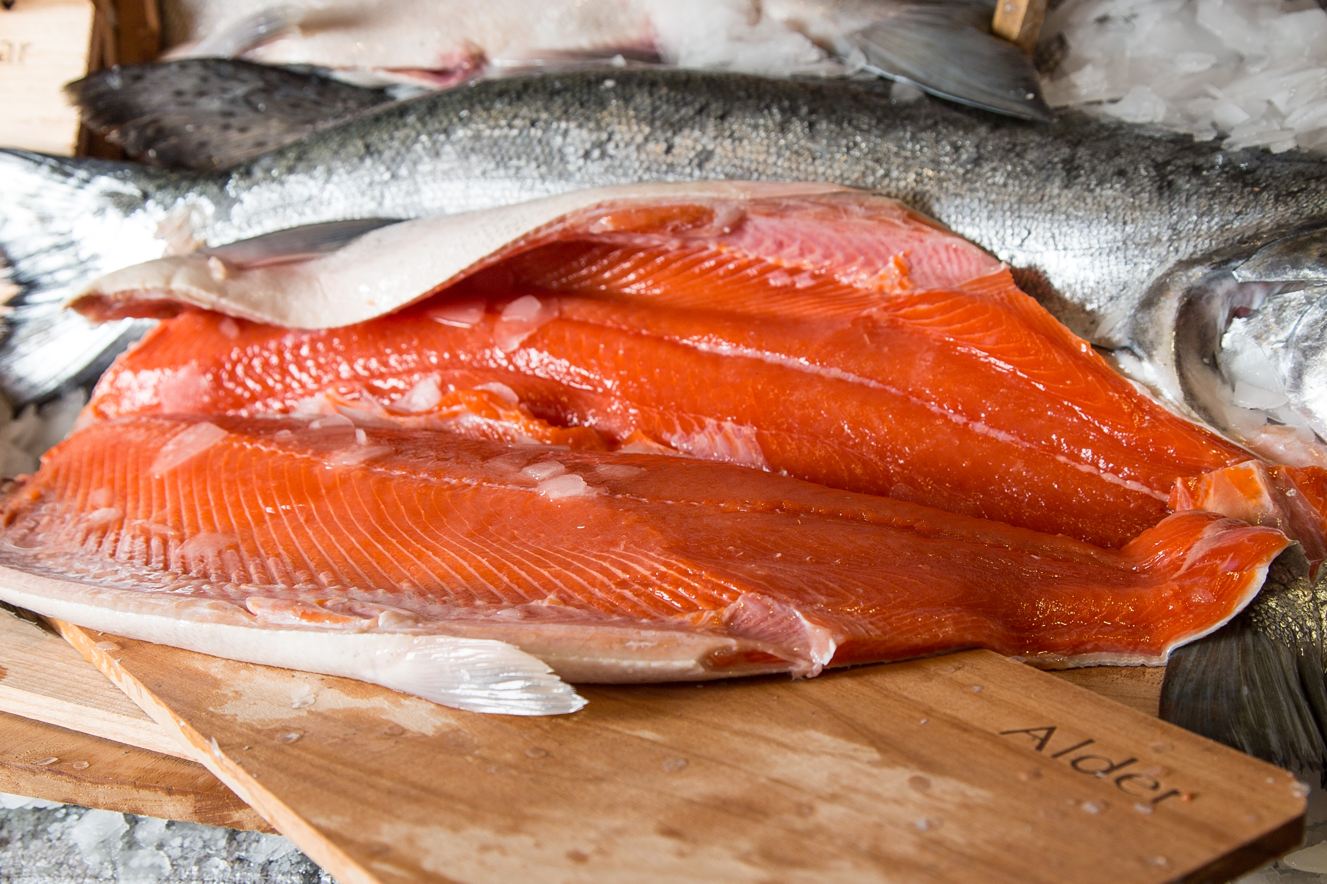 famous-wild-alaskan-copper-river-king-and-sockeye-salmon-has-arrived