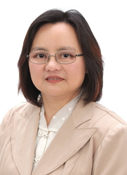 Tracy Chan of Century 21 Cedarcrest Realty