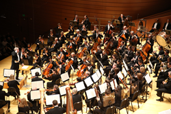 Kansas City Symphony performing in Helzberg Hall. Photo credit: Todd Rosenberg.