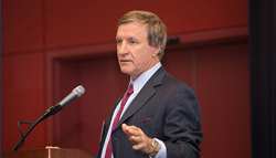 Dr. Rod J. Rohrich lectures on the difficulty of rhinoplasty surgery.