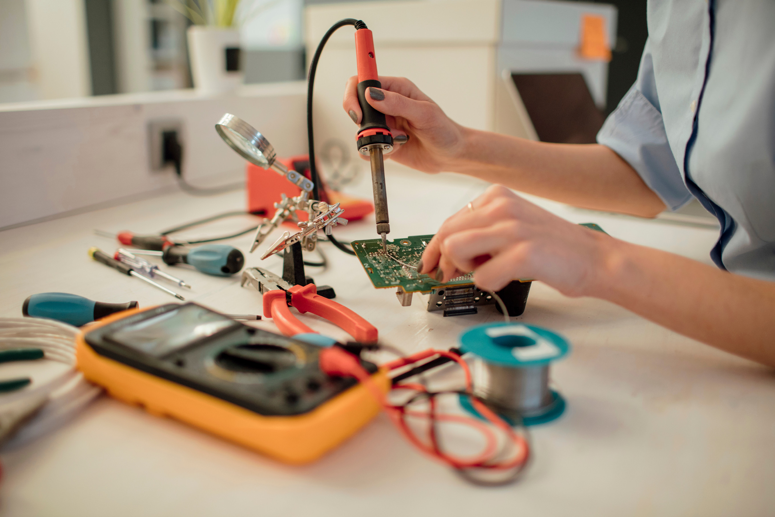 Helping Schools to Bring Design & Technology Lessons to Life