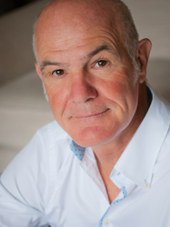 Headshot of Dr. Stephen Simpson