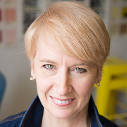 Julie Reynes headshot