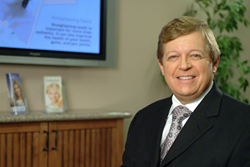 Dr. Les Latner, DDS