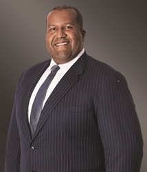 Headshot of Jaret Davis