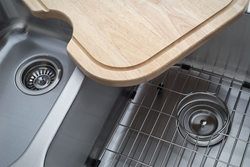 Custom-fitting cutting boards available for 3/4" radius sinks