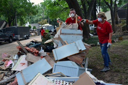 Keller Williams San Francisco agents volunteer at Mega Relief