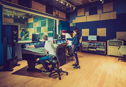 SAE Institute Los Angeles is located in the heart of Hollywood in the former home of the Eastman Kodak Company. Students in the Audio Technology Program train learn in industry standard studios to prepare for an entry-level career in the audio industry.
