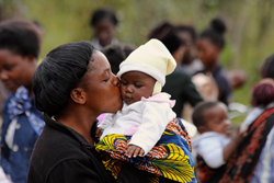 photograph of mother and child in Zambia