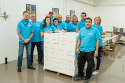 Outdoor GreatRoom Volunteers