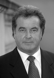 Geoffrey Finlay