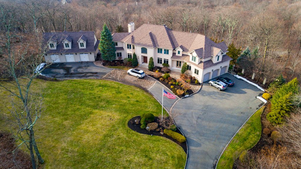 Former NFL Pro Bowler Antonio Cromartie is Selling his Luxury Mountain