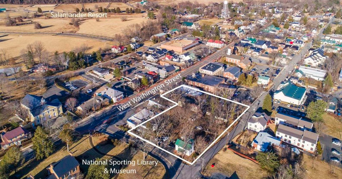 In Historic Middleburg, Virginia, A Renowned Commercial Property Lists