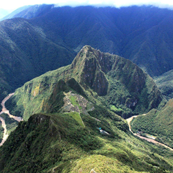 Peruvian Outfitter Hires Women for Treks to Machu Picchu 