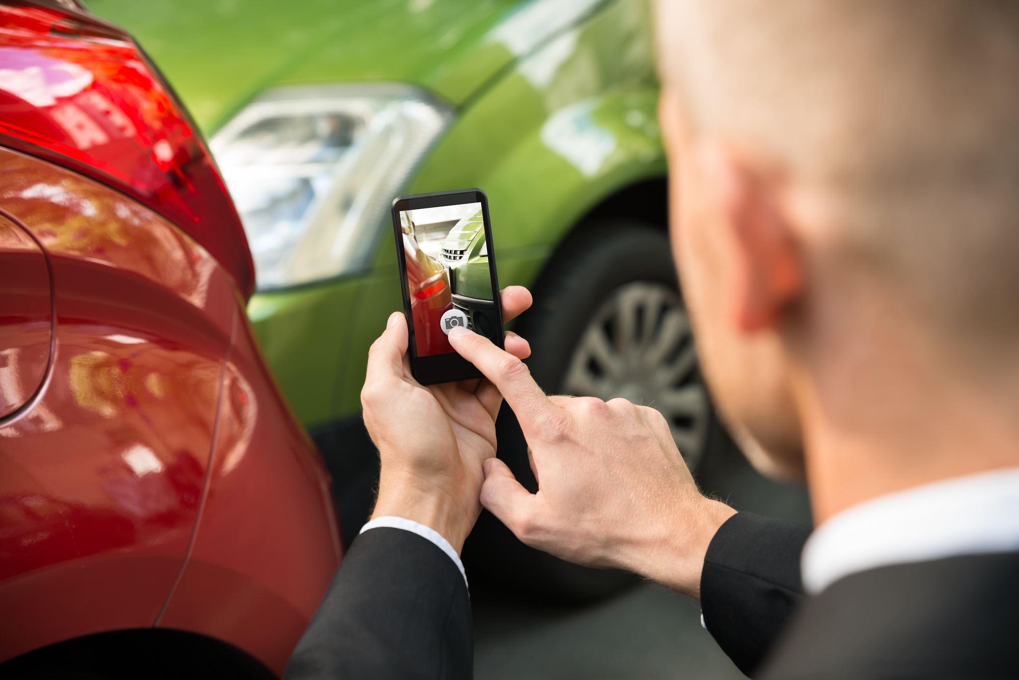 Car Insurance Experts Recommend Drivers To Take Pictures After An Accident