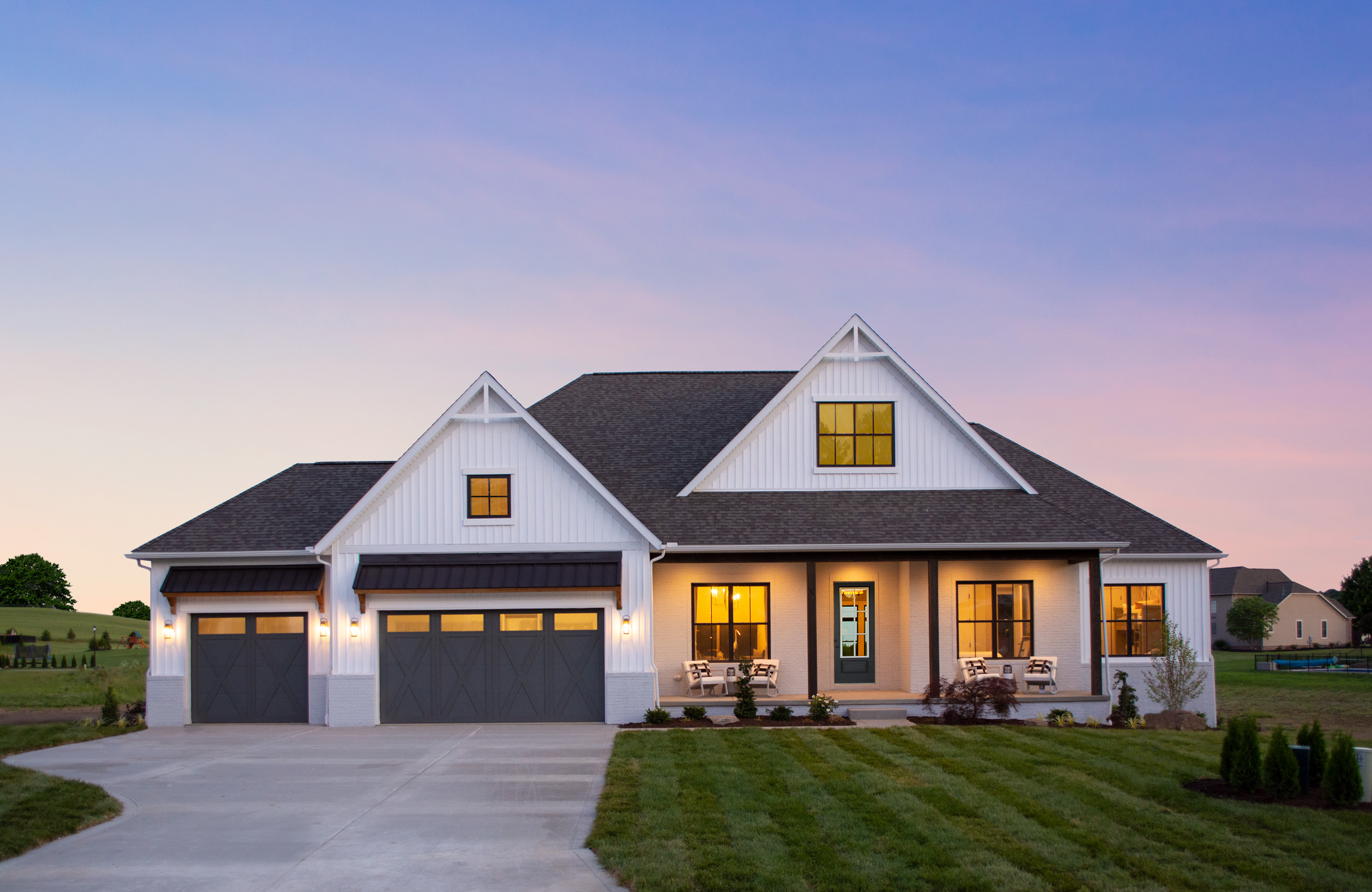 custom-homebuilder-schumacher-homes-opens-new-farmhouse-showcase-home