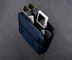 WaterField Unveils the Analogue Pocket Pack—an All-in-One Case for