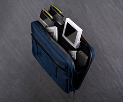 WaterField Unveils the Analogue Pocket Pack—an All-in-One Case for 