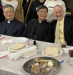 Rabbi Steve Blane leads a standard Passover seder at Browne Street Community Church