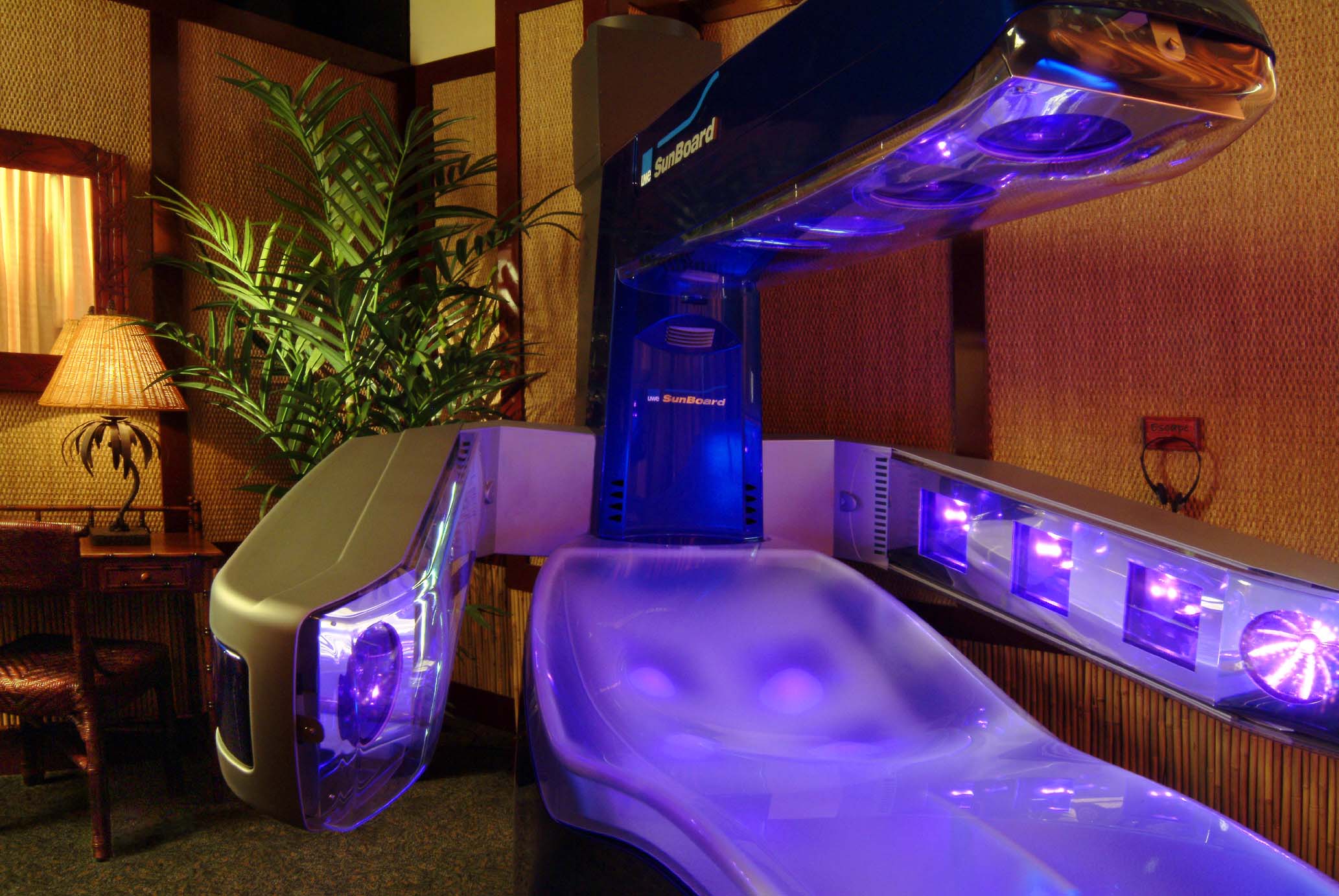 The Palms Tanning Resort is the official tanning salon of The Denver