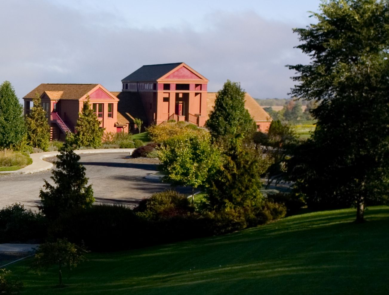 Lamoreaux Landing Wine Cellars: A Journey Through Winemaking Excellence