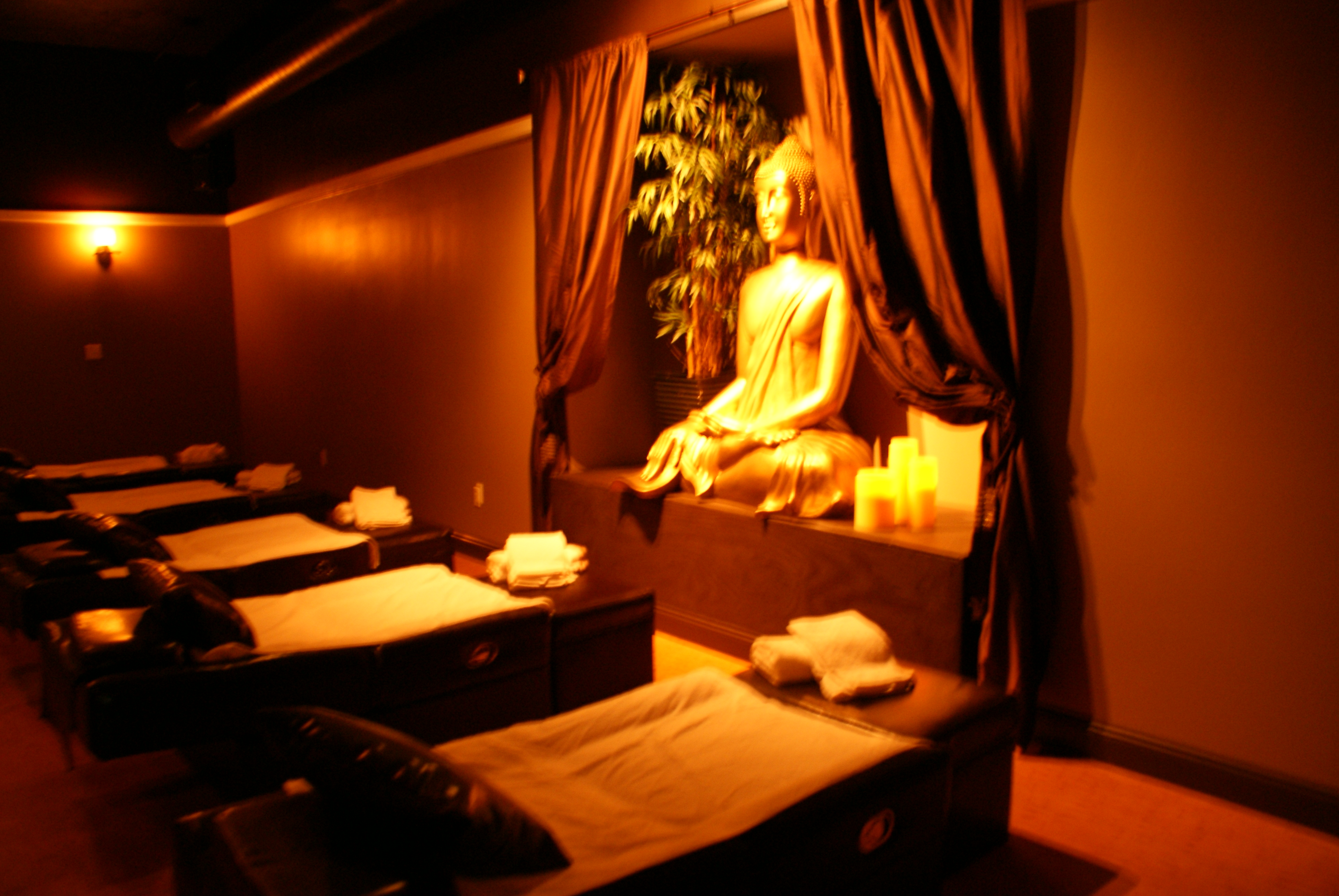Asian style massage in San Diego at The Happy Head