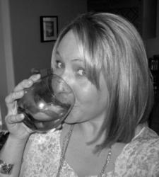 Erin Lundstrom, moms who wine, mom blogger, working mom blog, working mom