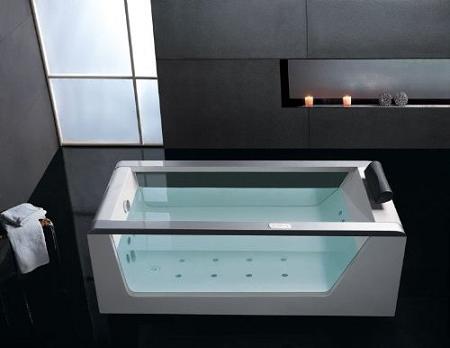 Luxery-Clear-Whirlpool-Hot-Tub-From-Eago